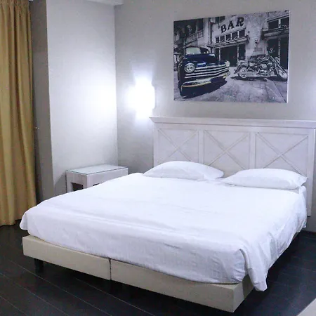 Hotel Garibaldi-2